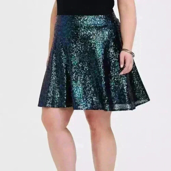 Torrid Sequin Mini Skirt - Picture 1 of 8
